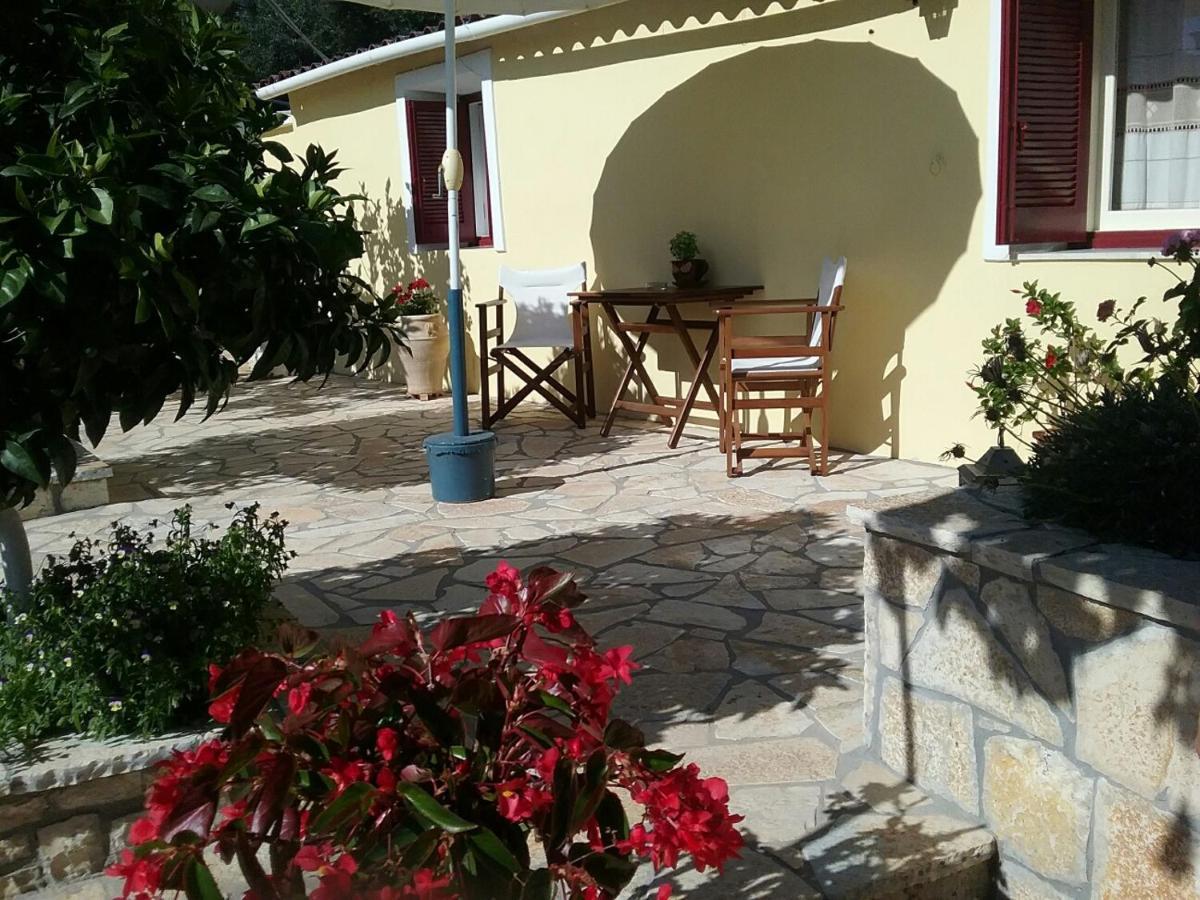 Voula Gaios Exterior foto
